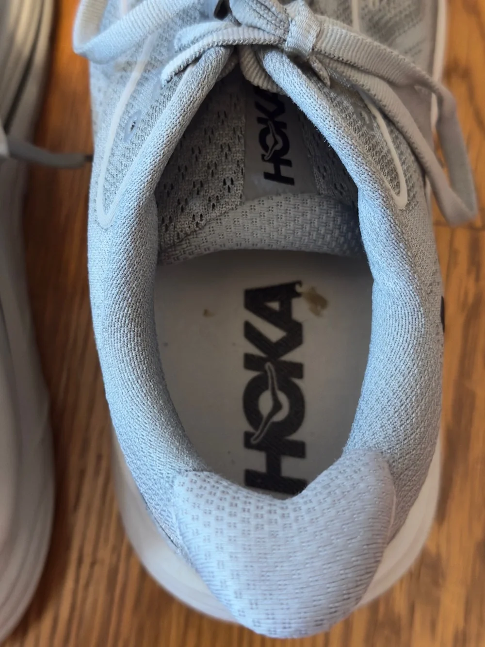 Hoka Men's Athletic Shoes - Light Gray and White Hoka One Bondi 8 Guc